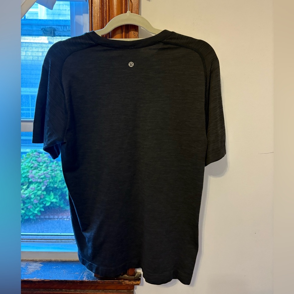 Men’s Lululemon Work out Teeshirt
